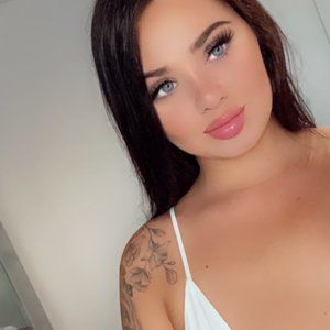 Meet your Posher, Michaela